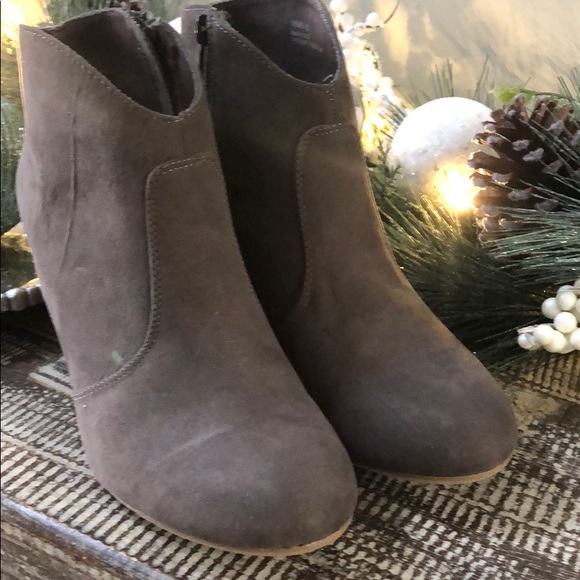 Report Brown Booties Size 8 - Picture 7 of 8